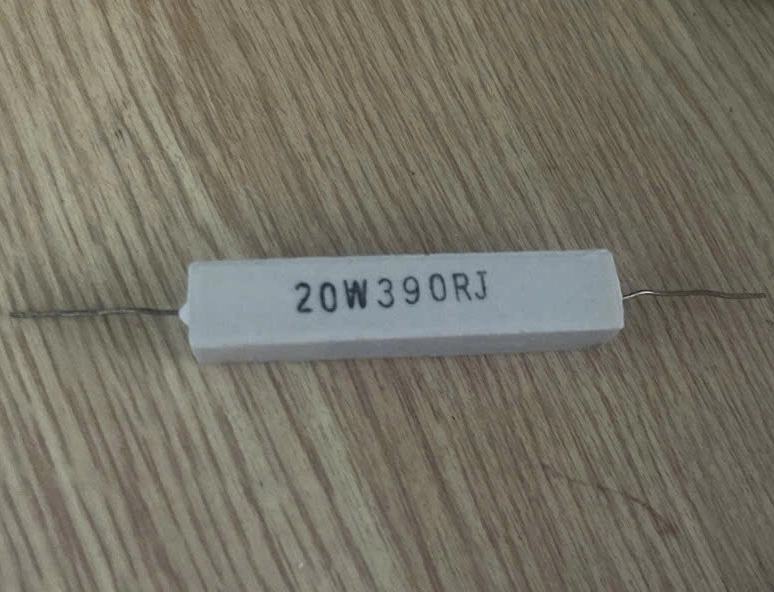 dien tro su Điện trở sứ 20W390Ω